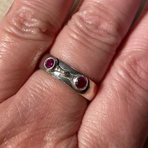 New-Sterling silver Snaffle Bit Ring 
w/3mm Synthetic Siam stones